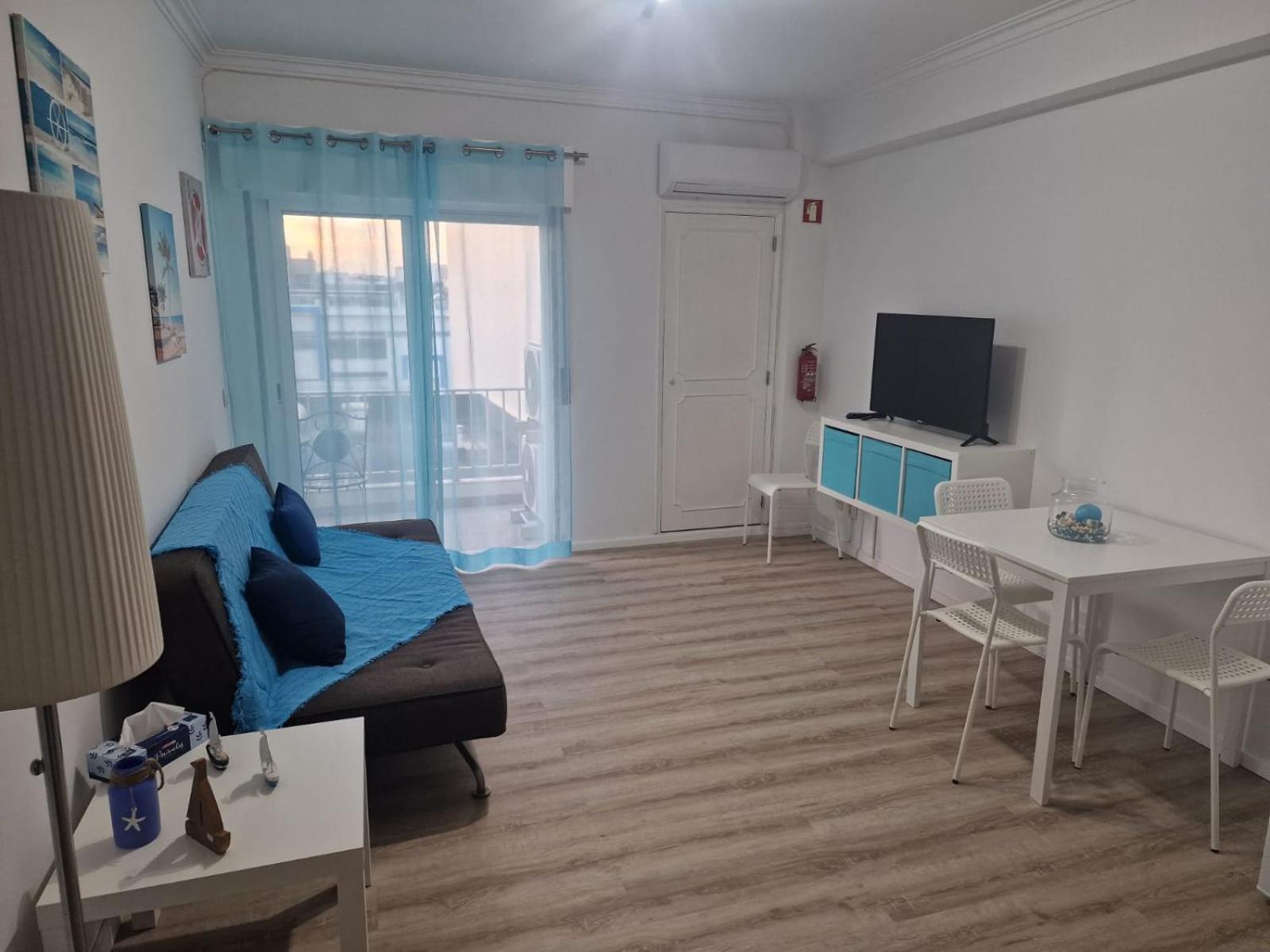 Apartamento Em Quarteira Exterior photo